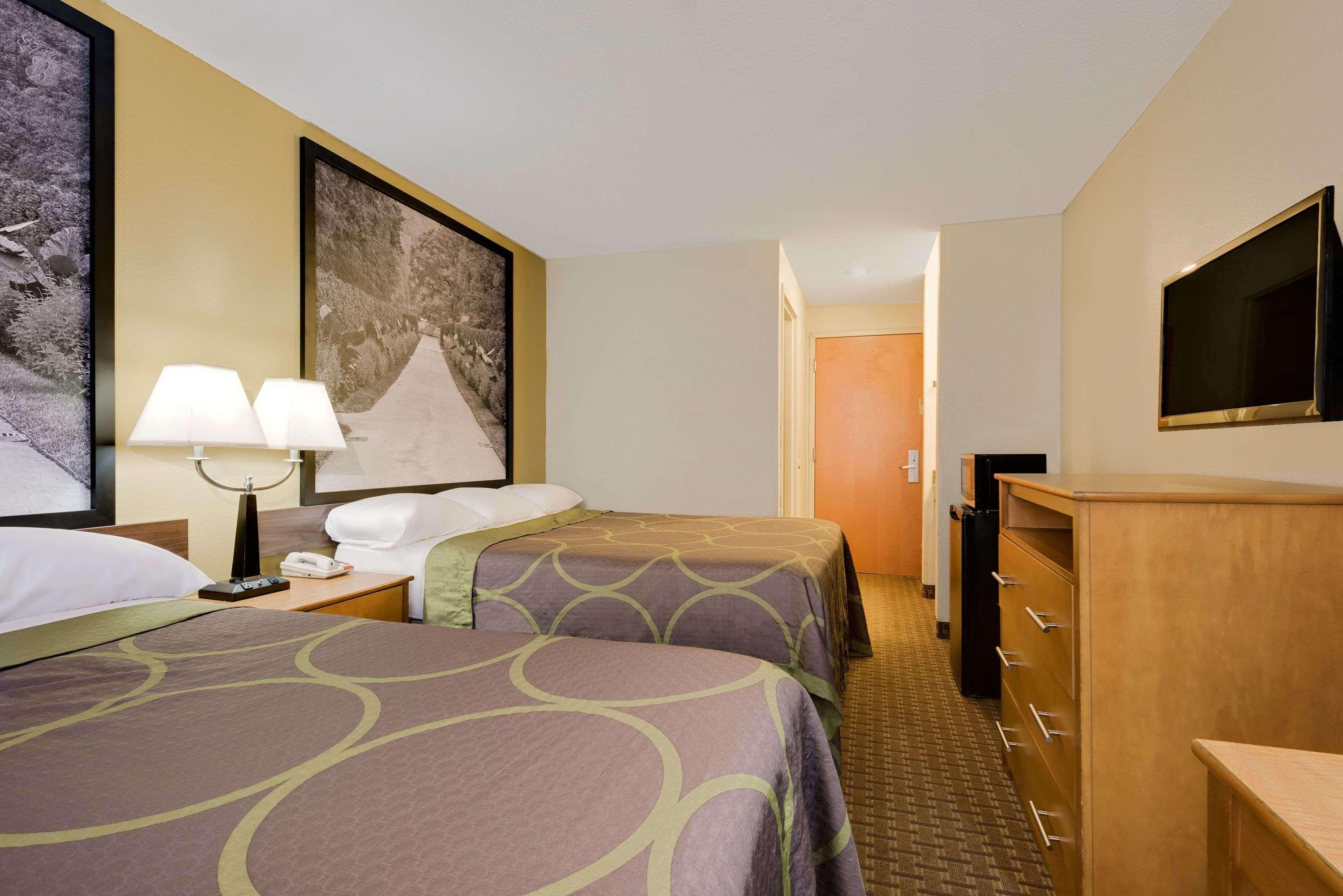 Super 8 By Wyndham Allentown Extérieur photo